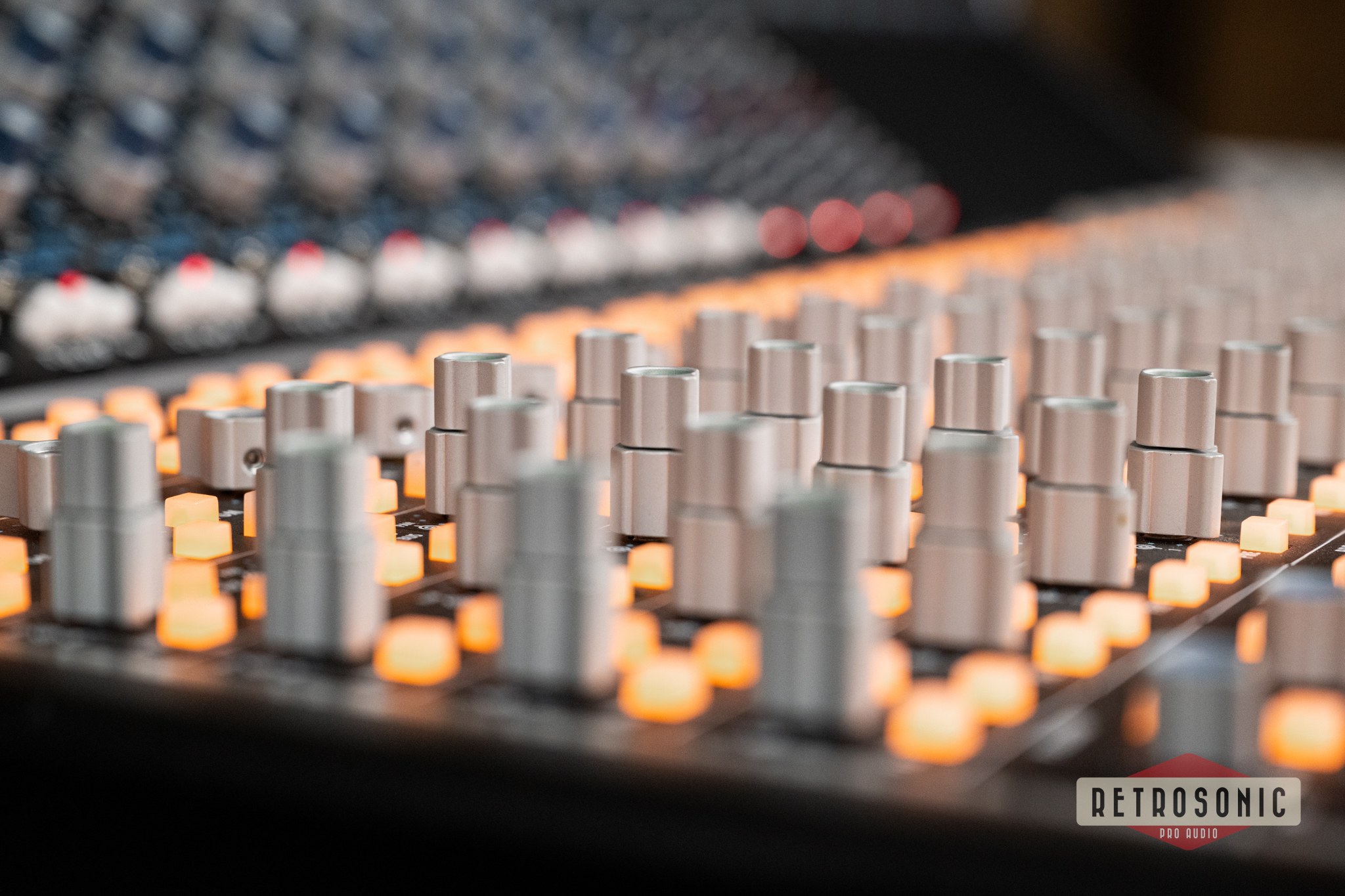 Api Audio 1608-IIA Mixing Console with Automation