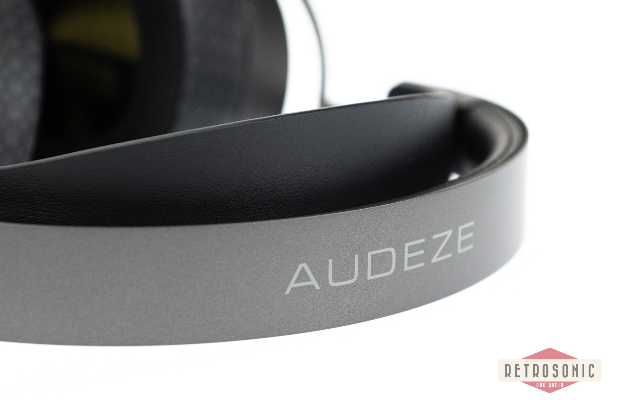 Audeze Maxwell Aydan Edition for Playstation