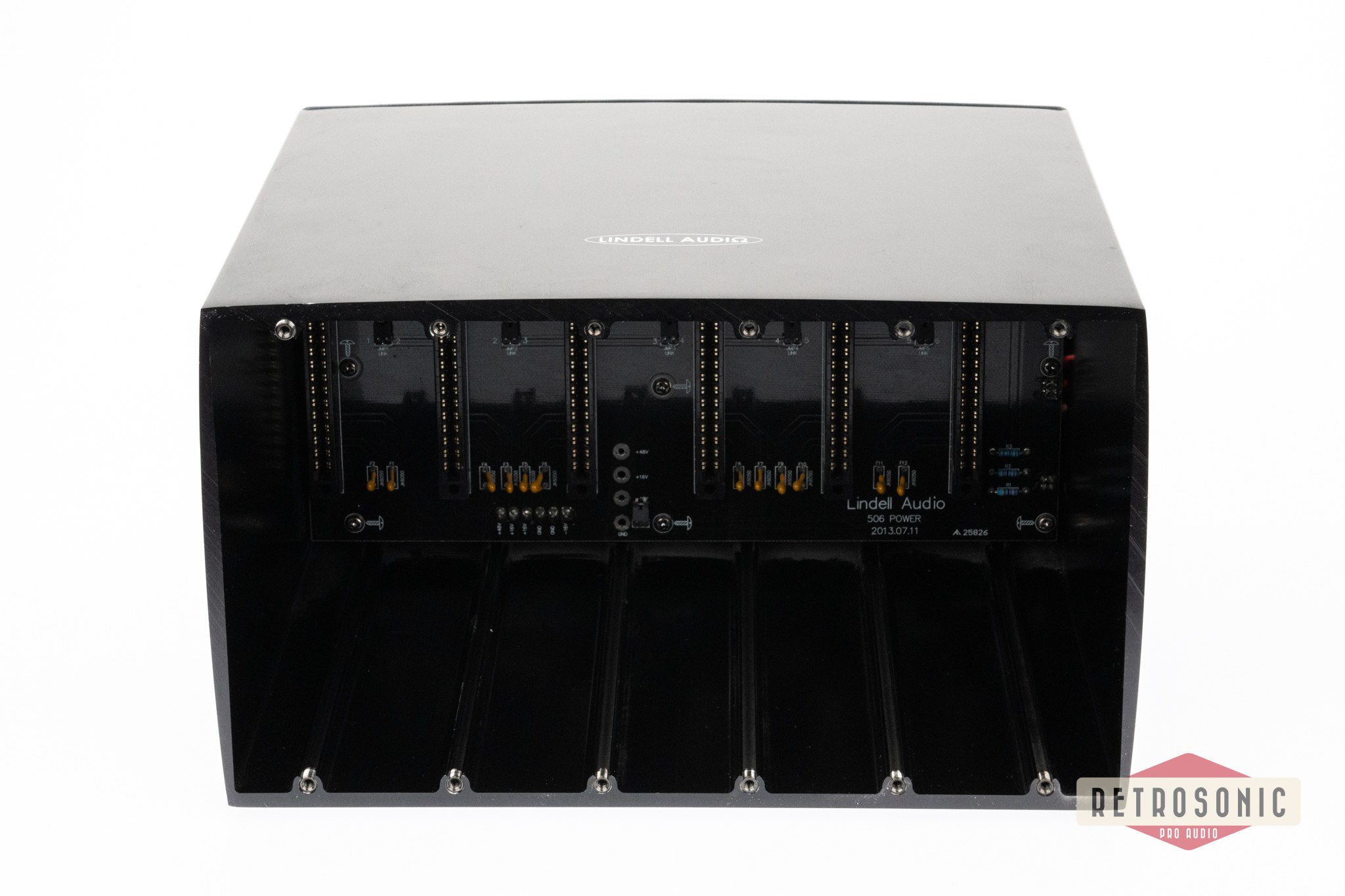 Lindell Audio 506 Power MkI 6-Slot 500-Series Chassis Lunchbox