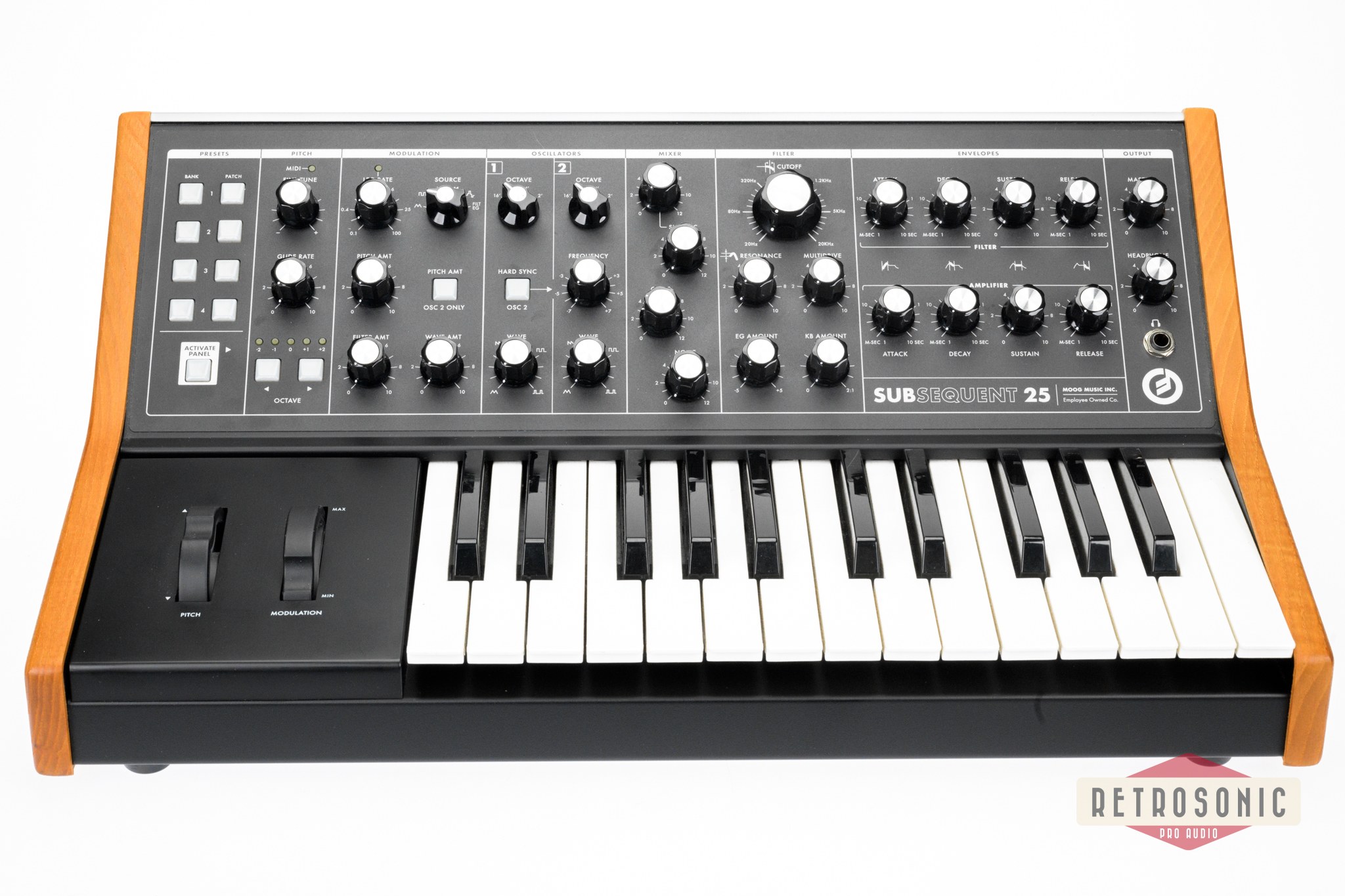 Moog subsequent 25 synthesizer