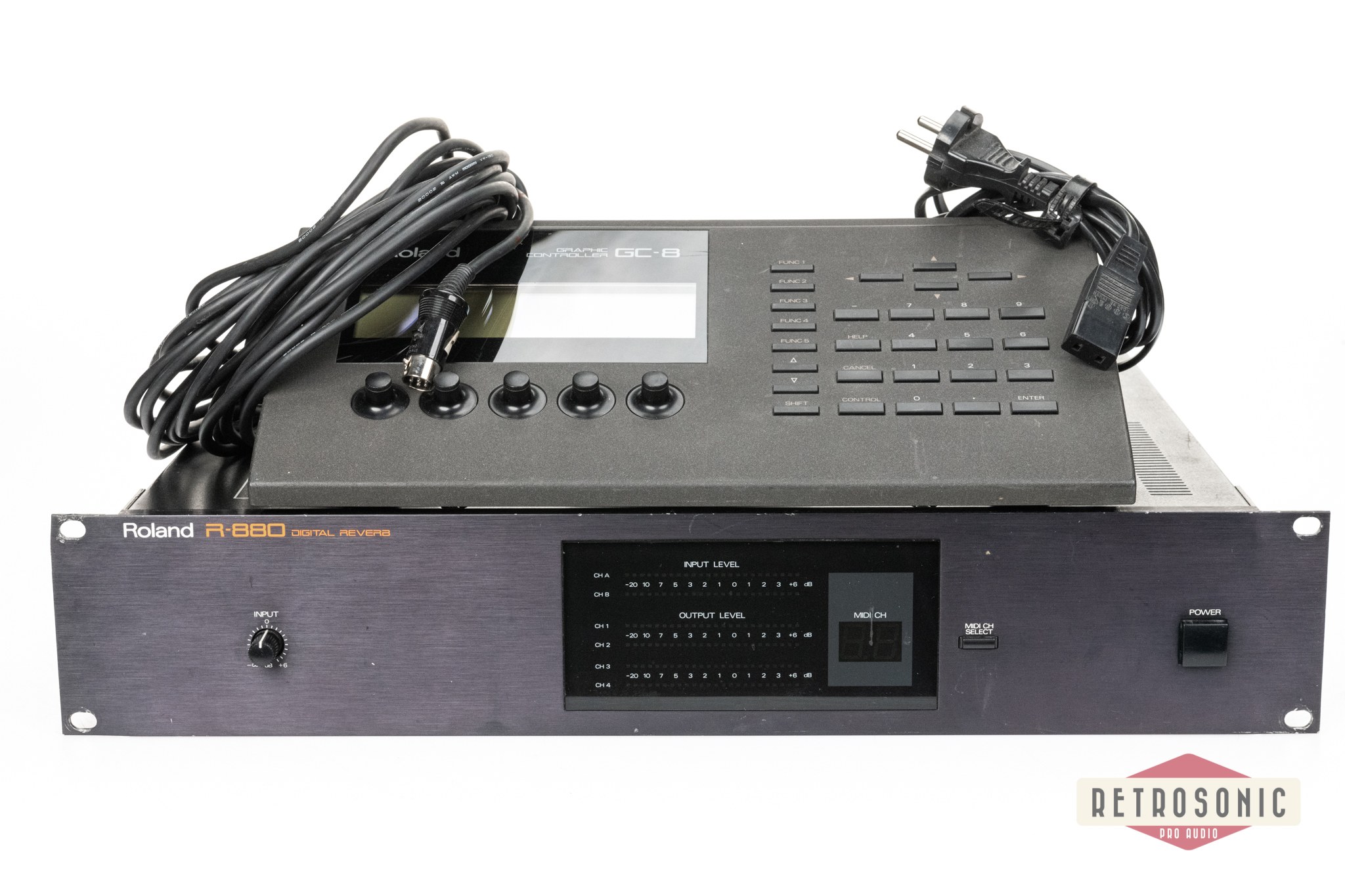 Roland R-880 + GC-8 Graphic Controller