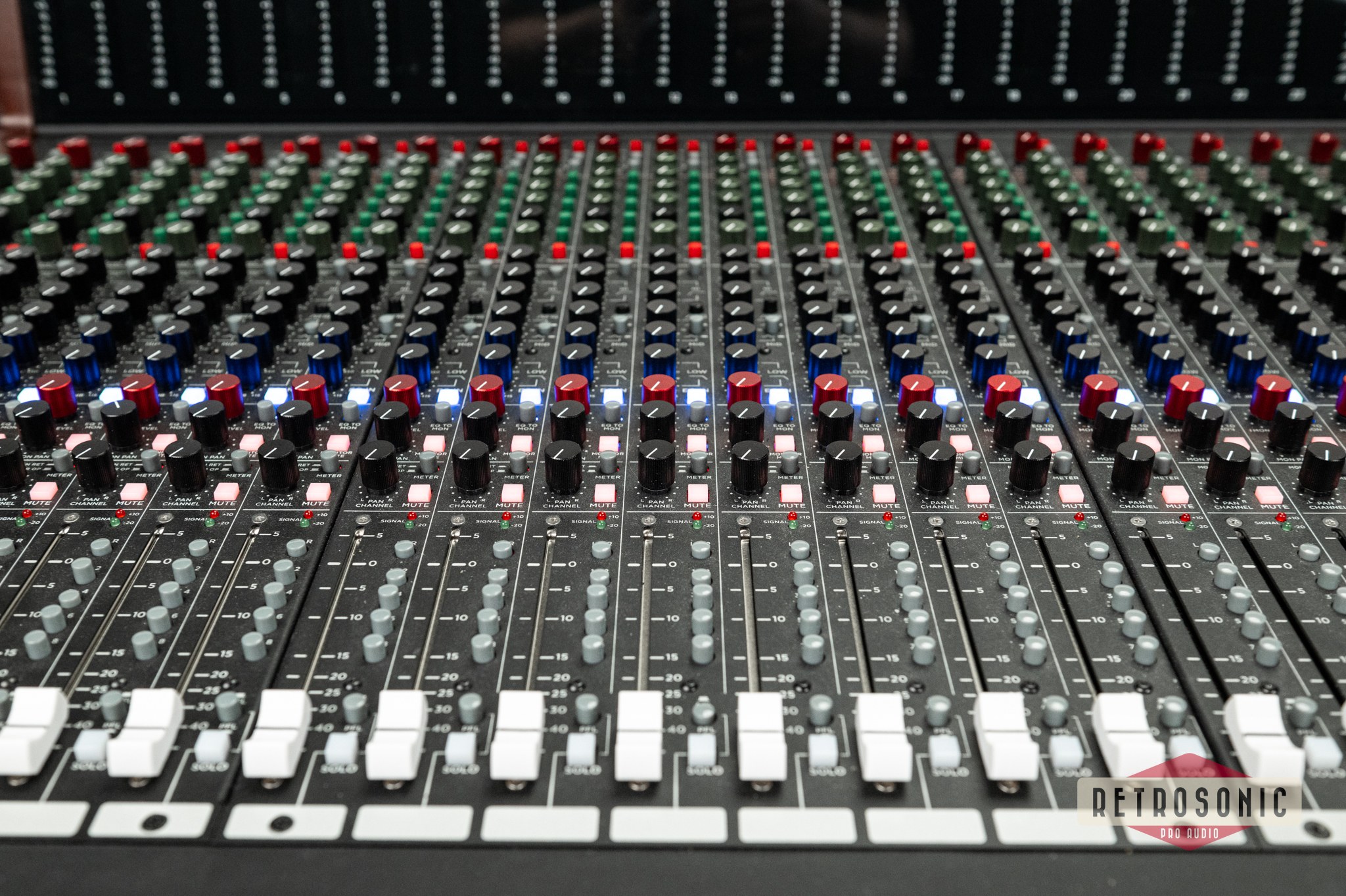 Trident Series 68 Mixing Console 24/8/2