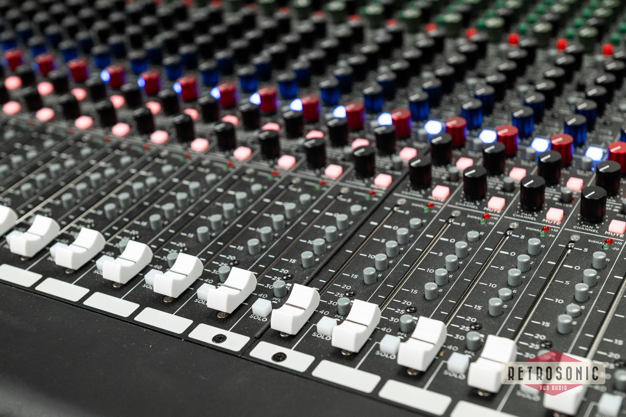 Trident Series 68 Mixing Console 24/8/2